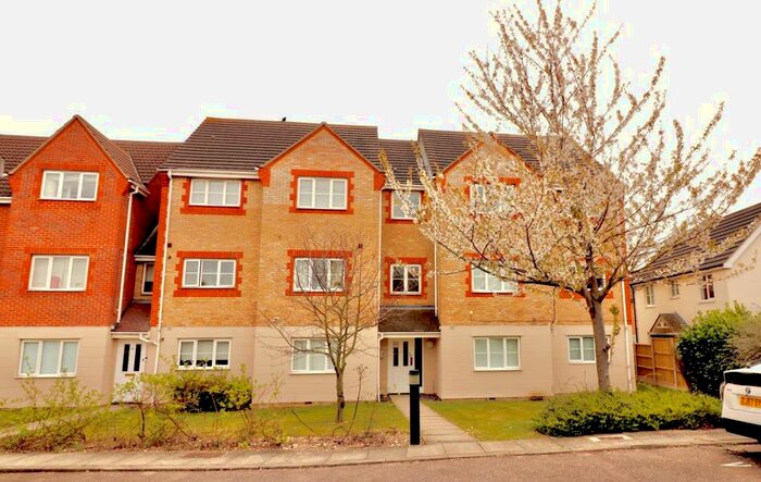 2 Bedroom Flat To Rent In Galleon Road, Chafford Hundred, RM16