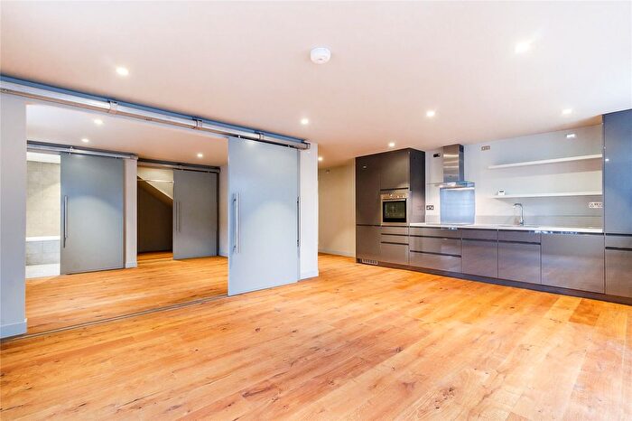 1 Bedroom Flat To Rent In Friday Street, Henley-On-Thames, Oxfordshire, RG9