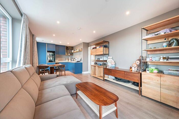 2 Bedroom Flat For Sale In Quay Walk, Alperton, Wembley, HA0