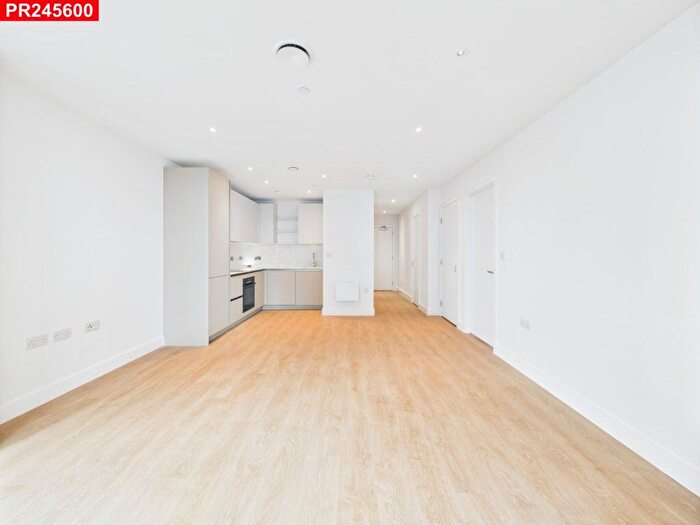 1 Bedroom Flat To Rent In Green Quarter – Bedroom Flat, M4