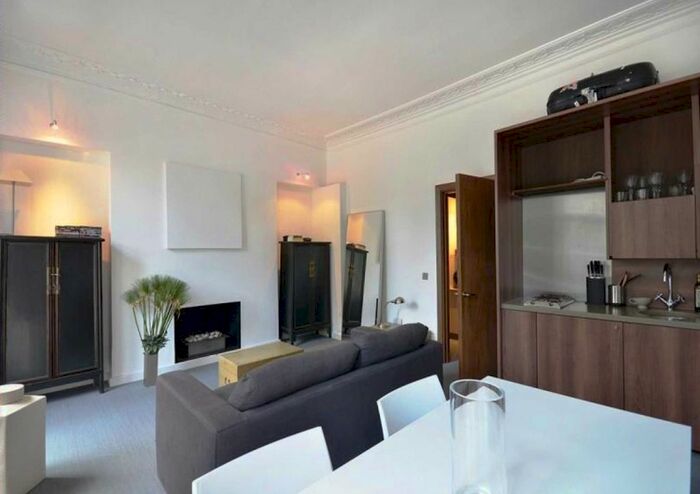1 Bedroom Flat To Rent In Thurloe Square, Chelsea, SW7