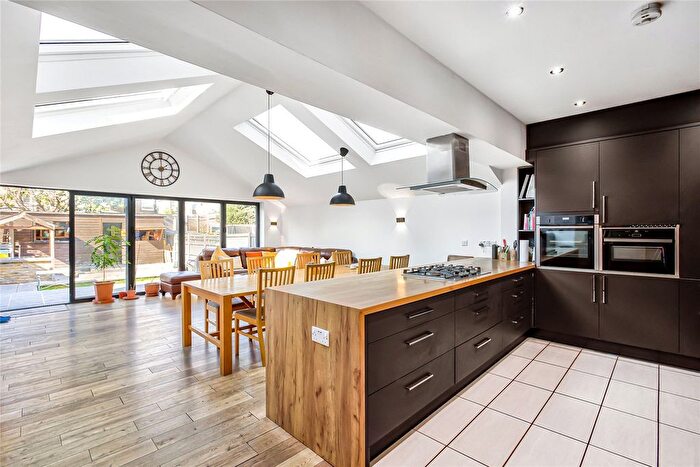 3 Bedroom Terraced House For Sale In Pretoria Road, Furzedown, SW16