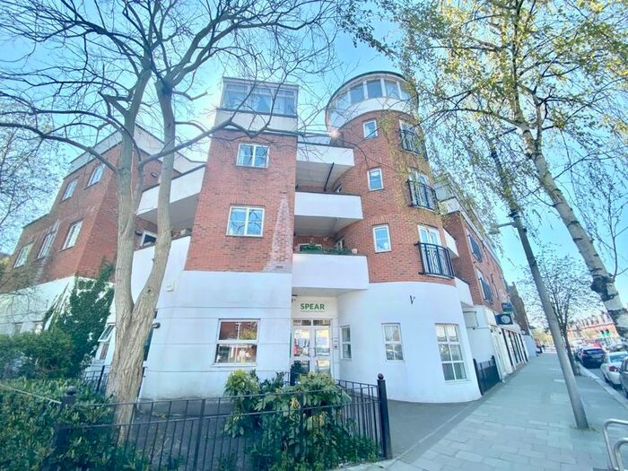 1 Bedroom Flat To Rent In Michell House, Heath Road, TW1