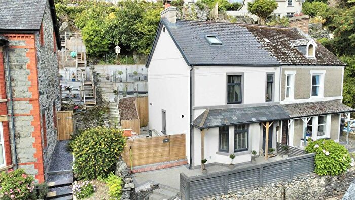 3 Bedroom Property For Sale In Trefriw, LL27