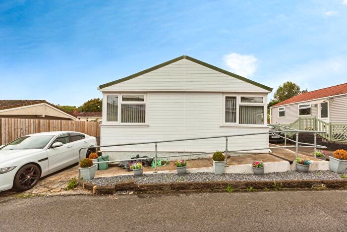 2 Bedroom Detached House For Sale In Oak Drive, Woodland Park, Waunarlwydd, Swansea, SA5