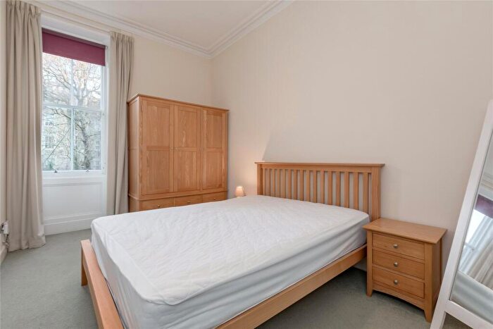1 Bedroom Apartment For Sale In Comely Bank Street, Edinburgh, Midlothian, EH4