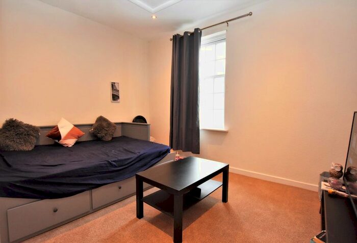 1 Bedroom Flat To Rent In High Street, Cheltenham, Gloucestershire, GL50