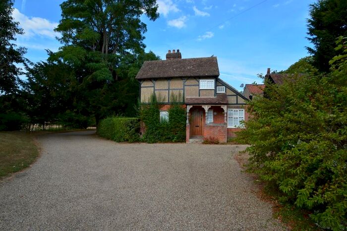 2 Bedroom Cottage To Rent In Church Street, Gestingthorpe, CO9