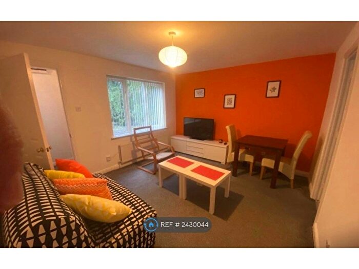 2 Bedroom Flat To Rent In West Bridgford, Nottingham, NG2