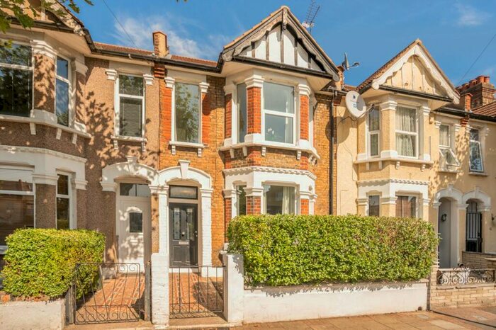 3 Bedroom Terraced House To Rent In Denbigh Road, Canary Wharf, E6