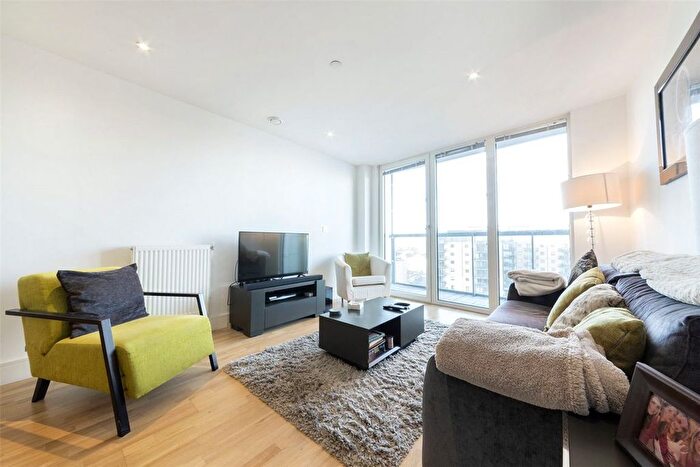 2 Bedroom Flat For Sale In Dowells Street, Greenwich, SE10