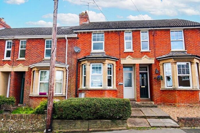 3 Bedroom Property For Sale In New Road, Durrington, SP4