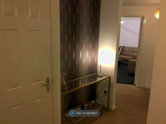 2 Bedroom Flat To Rent In Leyland Road, Bathgate, EH48