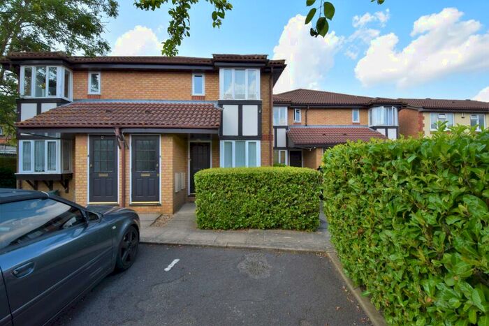 1 Bedroom Ground Maisonette To Rent In Sovereign Grove, Wembley, Greater London, HA0