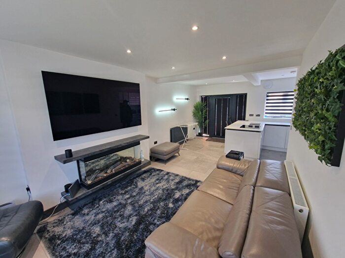 3 Bedroom Property To Rent In Silverton Way, Wolverhampton, WV11