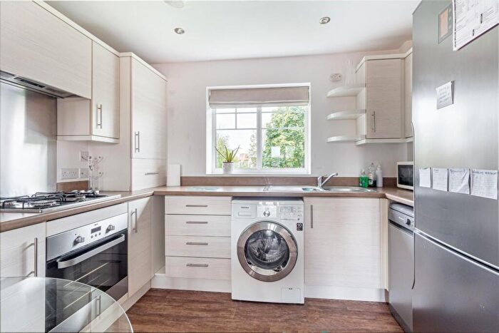 2 Bedroom Flat To Rent In Fussell Way, Wollaston, Stourbridge, DY8