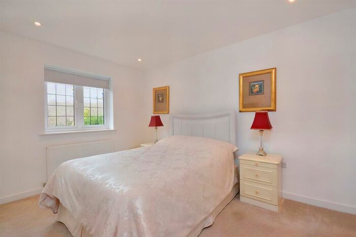 2 Bedroom Flat For Sale In Carlisle Road, Eastbourne, BN20