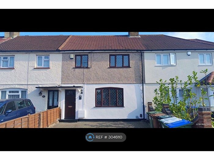 3 Bedroom Terraced House To Rent In Hudson Road, Bexleyheath, DA7