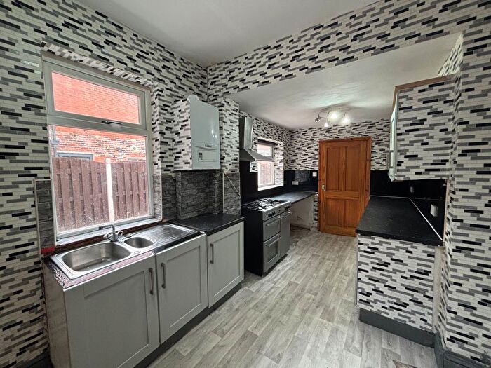 4 Bedroom Semi-Detached House For Sale In Falding Street, Rotherham, S60