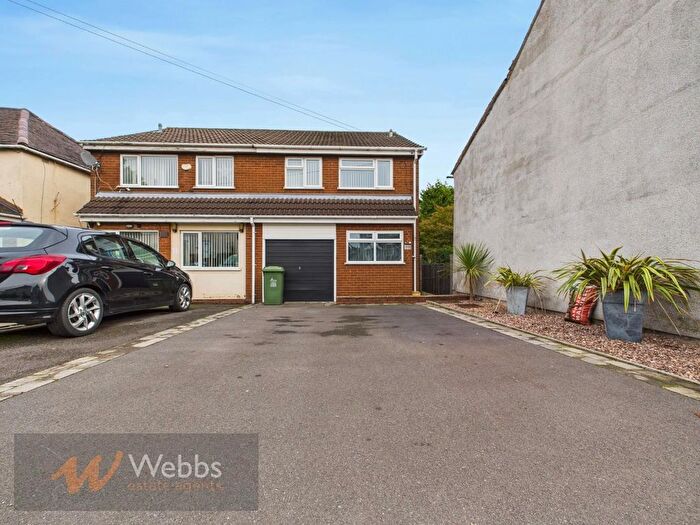 3 Bedroom Semi-Detached House To Rent In Moss Street, Cannock, WS11