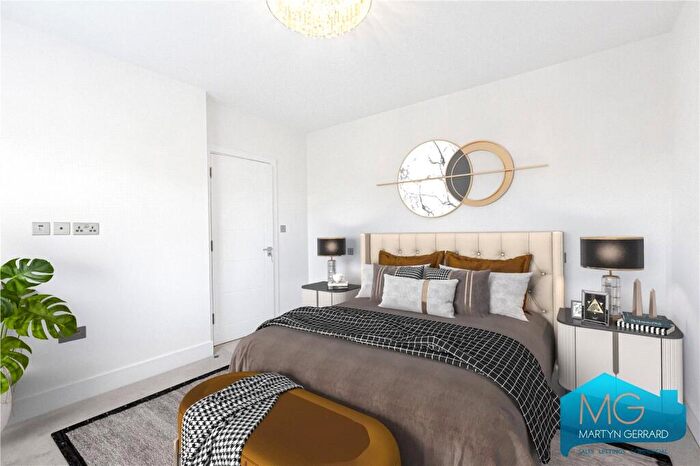 5 Bedroom Terraced House To Rent In Netherlands Road, New Barnet, Hertfordshire, EN5