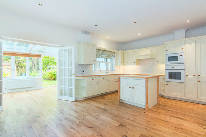 4 Bedroom House To Rent In Wyatt Drive, Barnes, London, SW13