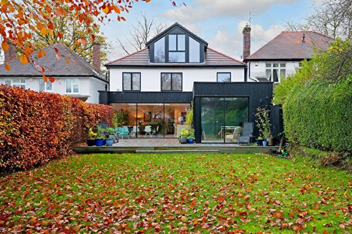 4 Bedroom Detached House For Sale In Whirlowdale Road, Millhouses, Sheffield, S7