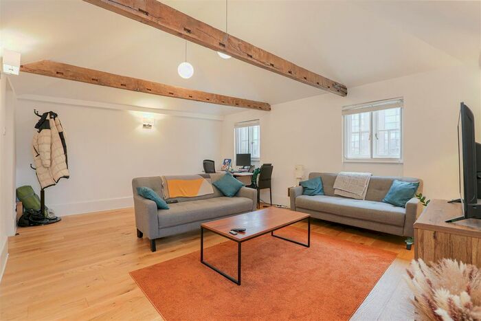 2 Bedroom Flat To Rent In Anchor Terrace, Southwark Bridge Road, London, SE1