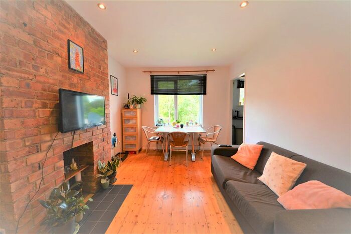 2 Bedroom Maisonette To Rent In Trinity Road, London, N2