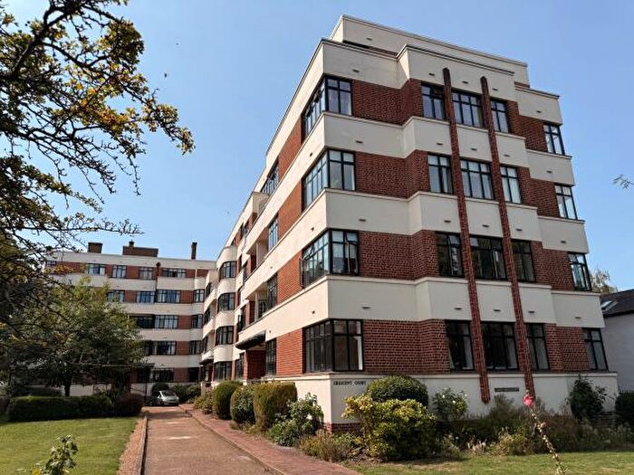 2 Bedroom Flat To Rent In Crescent Court, The Crescent, Surrey, KT6