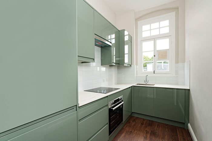 2 Bedroom Flat For Sale In St Giles Tower, London, SE5