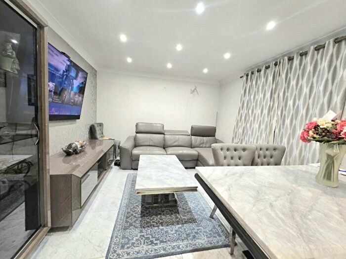 3 Bedroom Terraced House To Rent In Pragel Street, London, E13