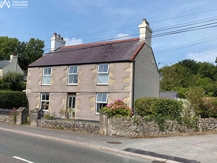 4 Bedroom Detached House For Sale In Talwrn, Llangefni, Anglesey, LL77