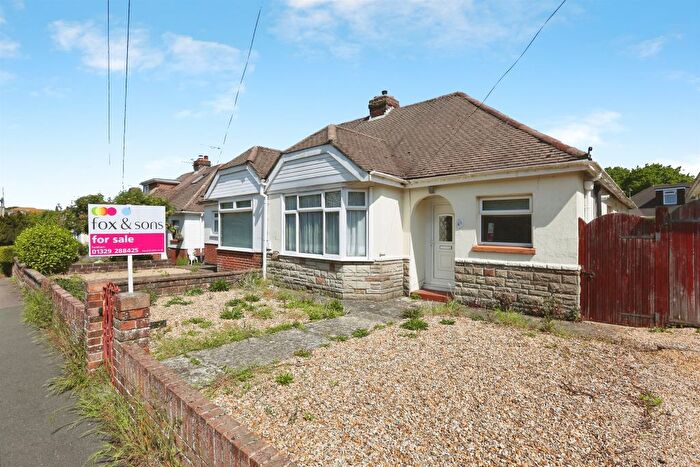2 Bedroom Semi-Detached Bungalow For Sale In Redlands Lane, Fareham, PO14