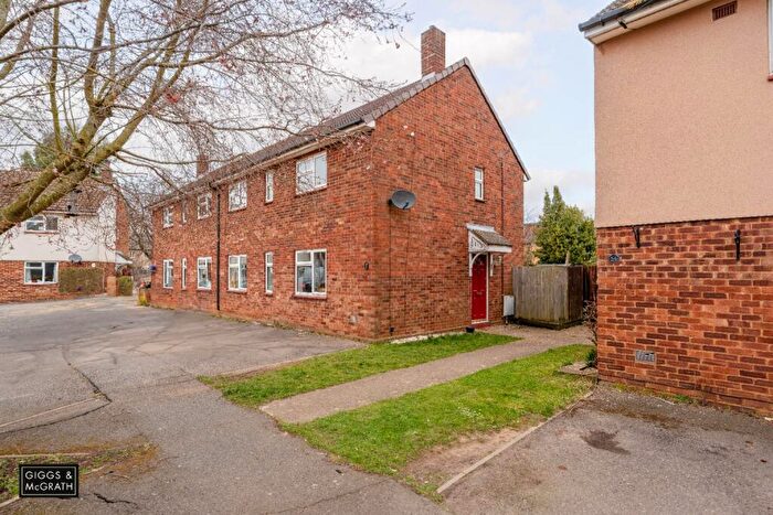 3 Bedroom Semi-Detached House For Sale In Belle Isle Crescent, Brampton, Huntingdon, Cambridgeshire, PE28