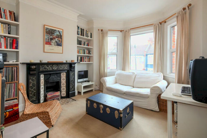 2 Bedroom Apartment To Rent In Ambleside Road, London, NW10