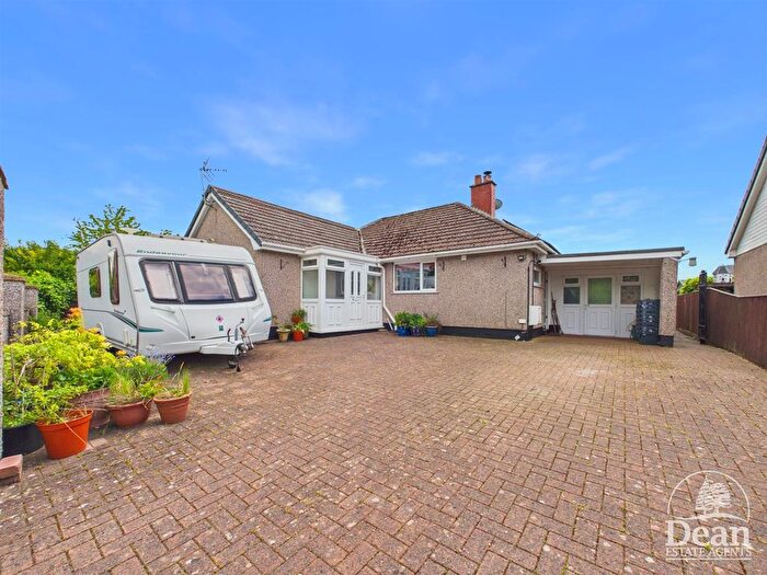 3 Bedroom Detached Bungalow For Sale In Crow Ash Road, Berry Hill, Coleford, GL16