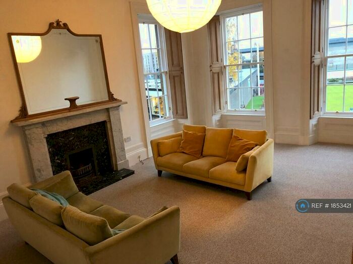 3 Bedroom Flat To Rent In Corunna Street, Glasgow, G3