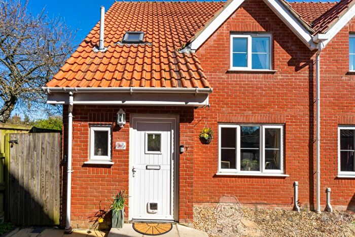 3 Bedroom Semi-Detached House For Sale In Forge Close, Old Buckenham, Attleborough, Norfolk, NR17