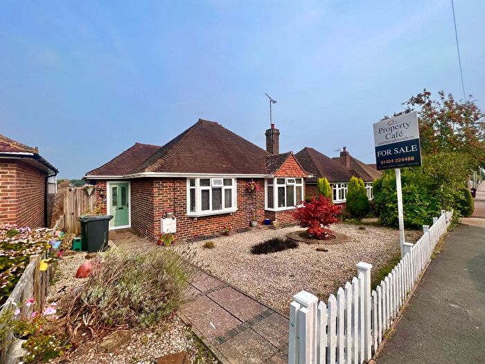 2 Bedroom Detached Bungalow For Sale In Hillcrest Avenue, Bexhill-On-Sea, TN39