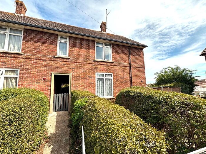 2 Bedroom End Of Terrace House For Sale In Spring Gardens, Weymouth, DT4