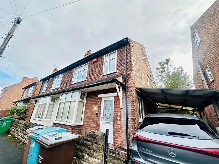 4 Bedroom House To Rent In Highfield Road, Nottingham, NG7