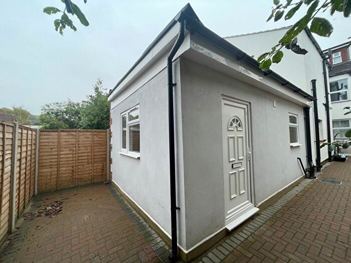 1 Bedroom Flat To Rent In Clarendon Road, Luton, LU2