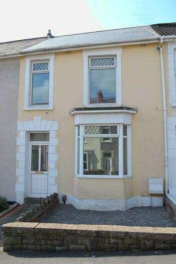4 Bedroom House To Rent In Rhyddings Park Road, Brynmill, Swansea, SA2