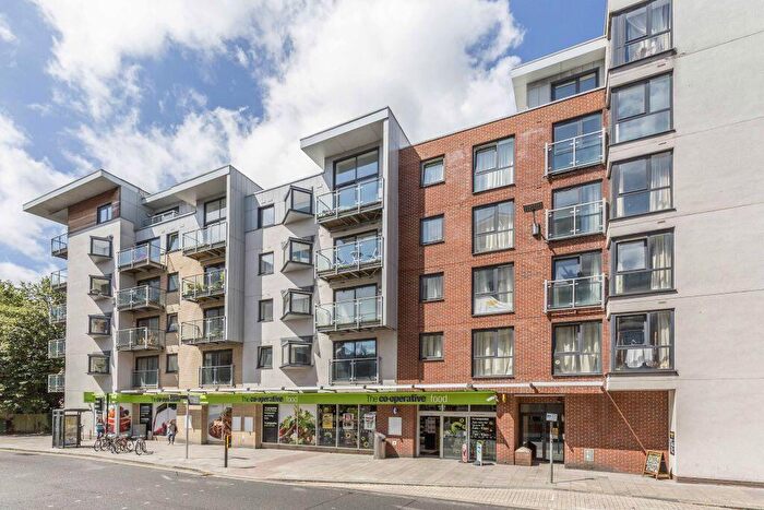 2 Bedroom Apartment To Rent In High Street, SO14