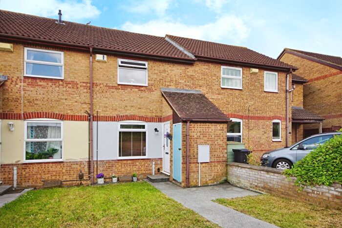 2 Bedroom Property To Rent In Paddock Close, Bristol, BS32