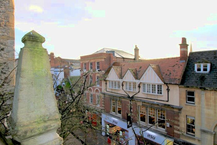1 Bedroom Flat To Rent In Cornmarket Street, Oxford, OX1
