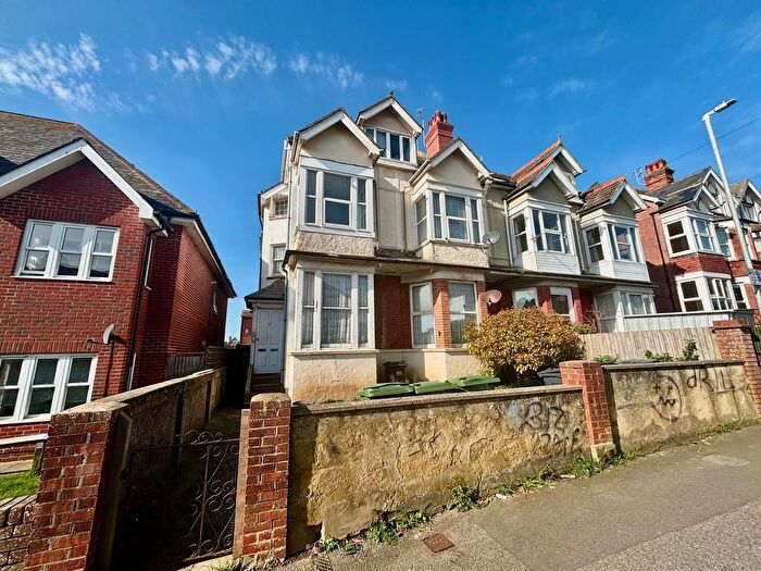 7 Bedroom Semi-Detached House For Sale In Amherst Road, Bexhill On Sea, TN40