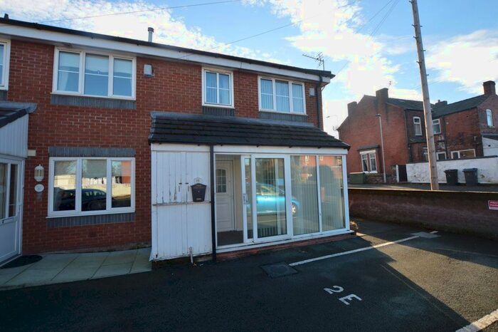 Studio To Rent In Edward Drive, Ashton-In-Makerfield, Wigan WN4