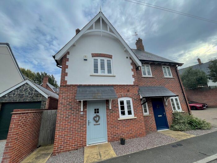 3 Bedroom Semi-Detached House To Rent In Meadow Road, Woodhouse Eaves, LE12